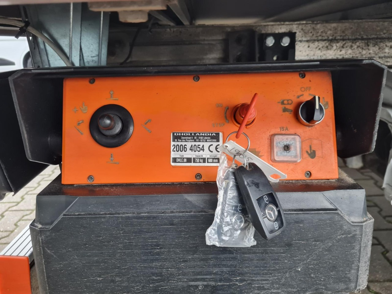 Furgons ar slēgtā virsbūve Mercedes-Benz Sprinter 315 RWD Möbel Koffer LBW KLIMA TEMPOMAT: foto 15