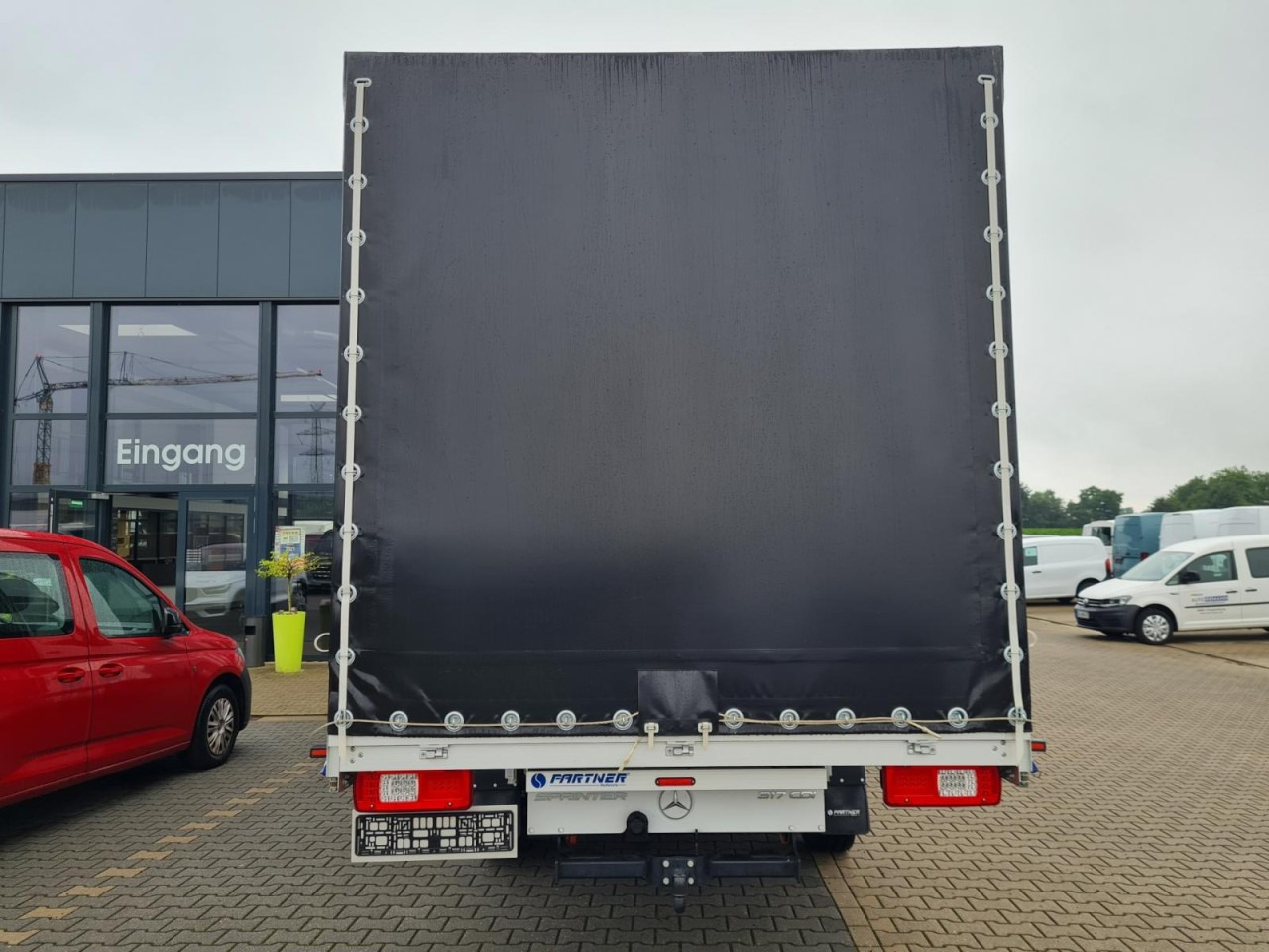 Mercedes-Benz Sprinter 317 AG Schiebe Plane Schlafkab 10 Pal AHK - Furgons ar tentu: foto 5 Mercedes-Benz Sprinter 317 AG Schiebe Plane Schlafkab 10 Pal AHK - Furgons ar tentu: foto 5