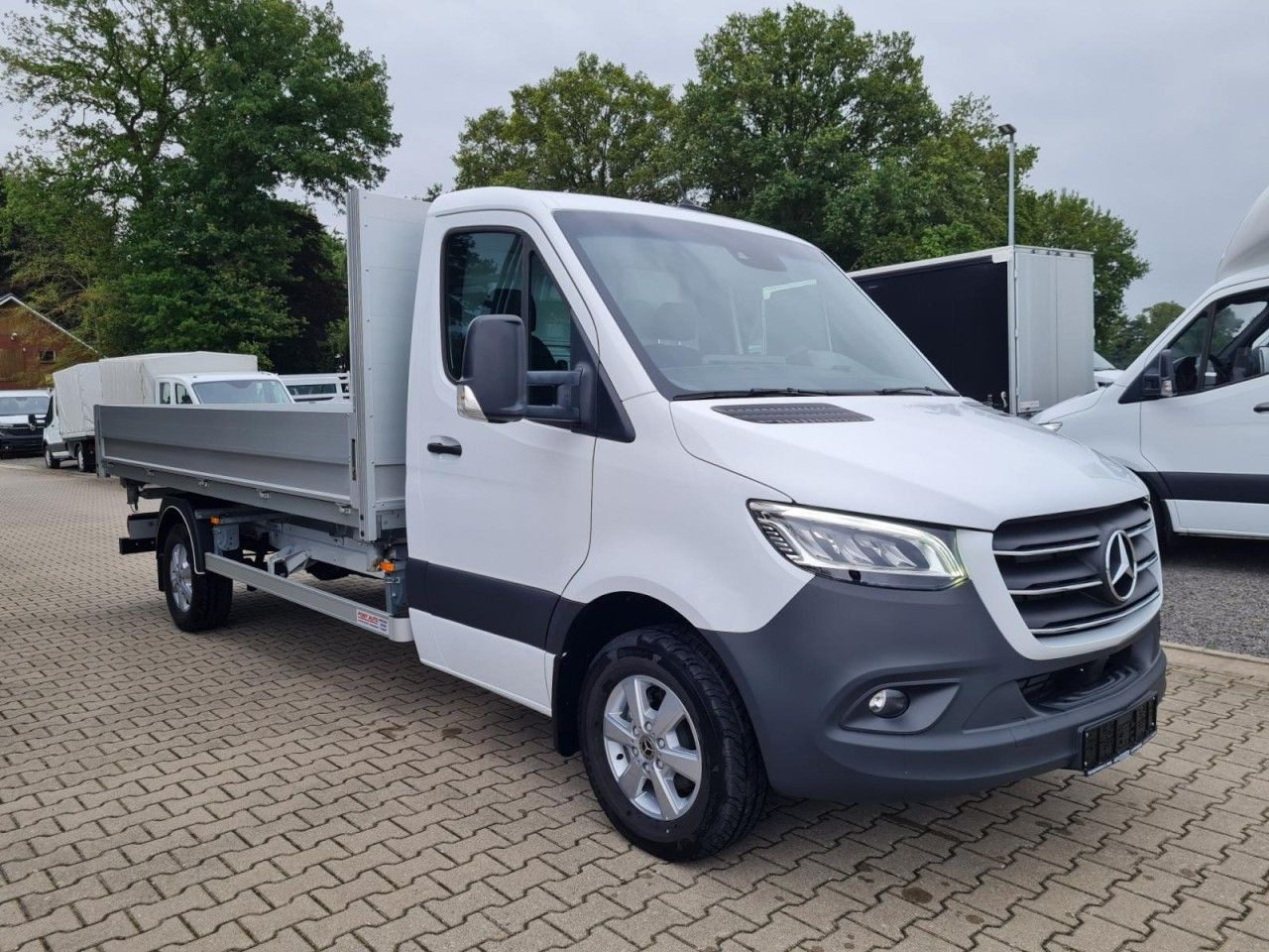 Mercedes-Benz Sprinter 317 CDI 3 Seiten kipper RWD AHK LED NAV - Komercauto pašizgāzējs: foto 5 Mercedes-Benz Sprinter 317 CDI 3 Seiten kipper RWD AHK LED NAV - Komercauto pašizgāzējs: foto 5