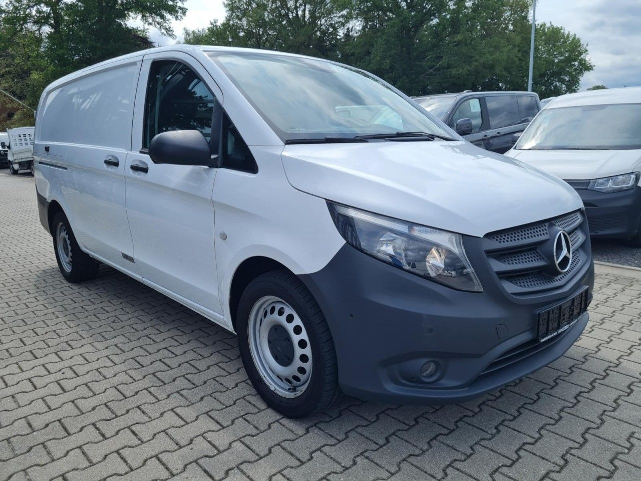 Mercedes-Benz Vito 116 Cdi Kühlkasten lang Stand/Fahrkühl HEIZ - Komercauto refrižerators: foto 4 Mercedes-Benz Vito 116 Cdi Kühlkasten lang Stand/Fahrkühl HEIZ - Komercauto refrižerators: foto 4
