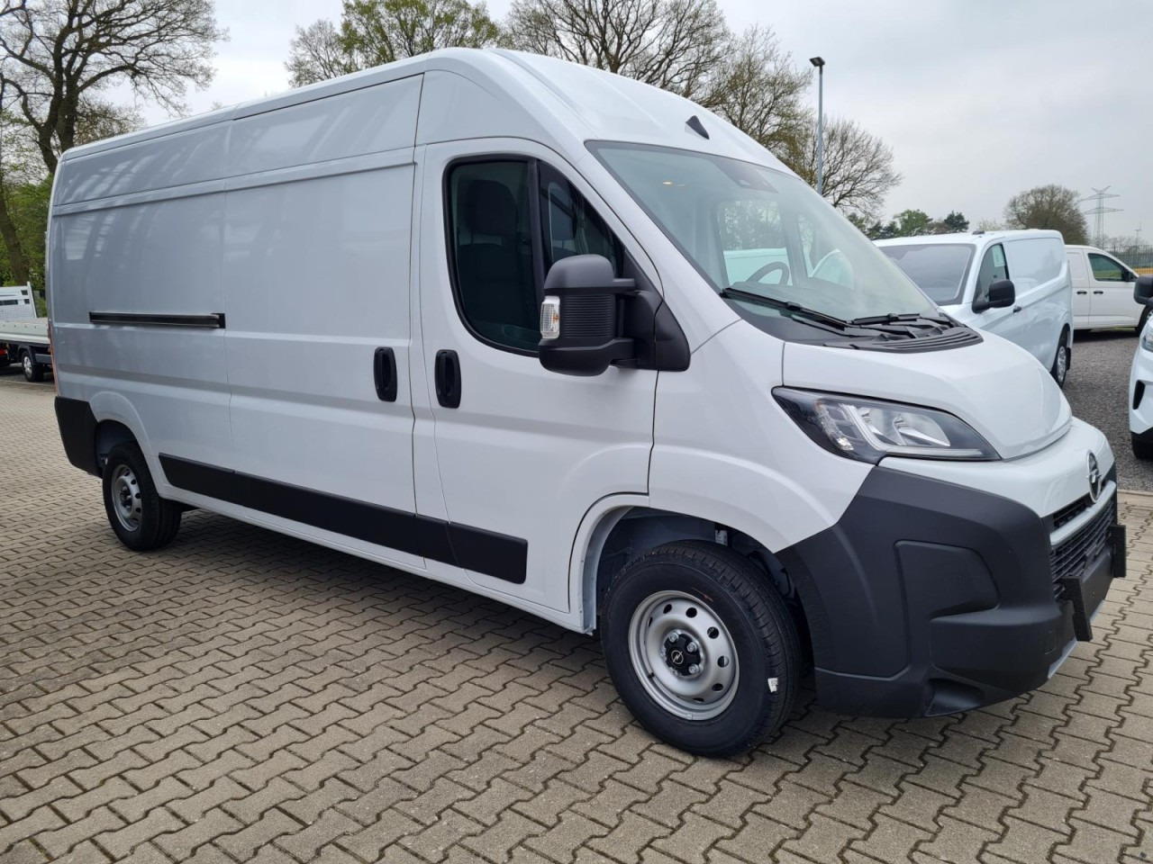 Opel Movano Kasten 2.2 HDI 180 L3H2 Klima NAVI TEMPOMAT - Kravas mikroautobuss: foto 5 Opel Movano Kasten 2.2 HDI 180 L3H2 Klima NAVI TEMPOMAT - Kravas mikroautobuss: foto 5