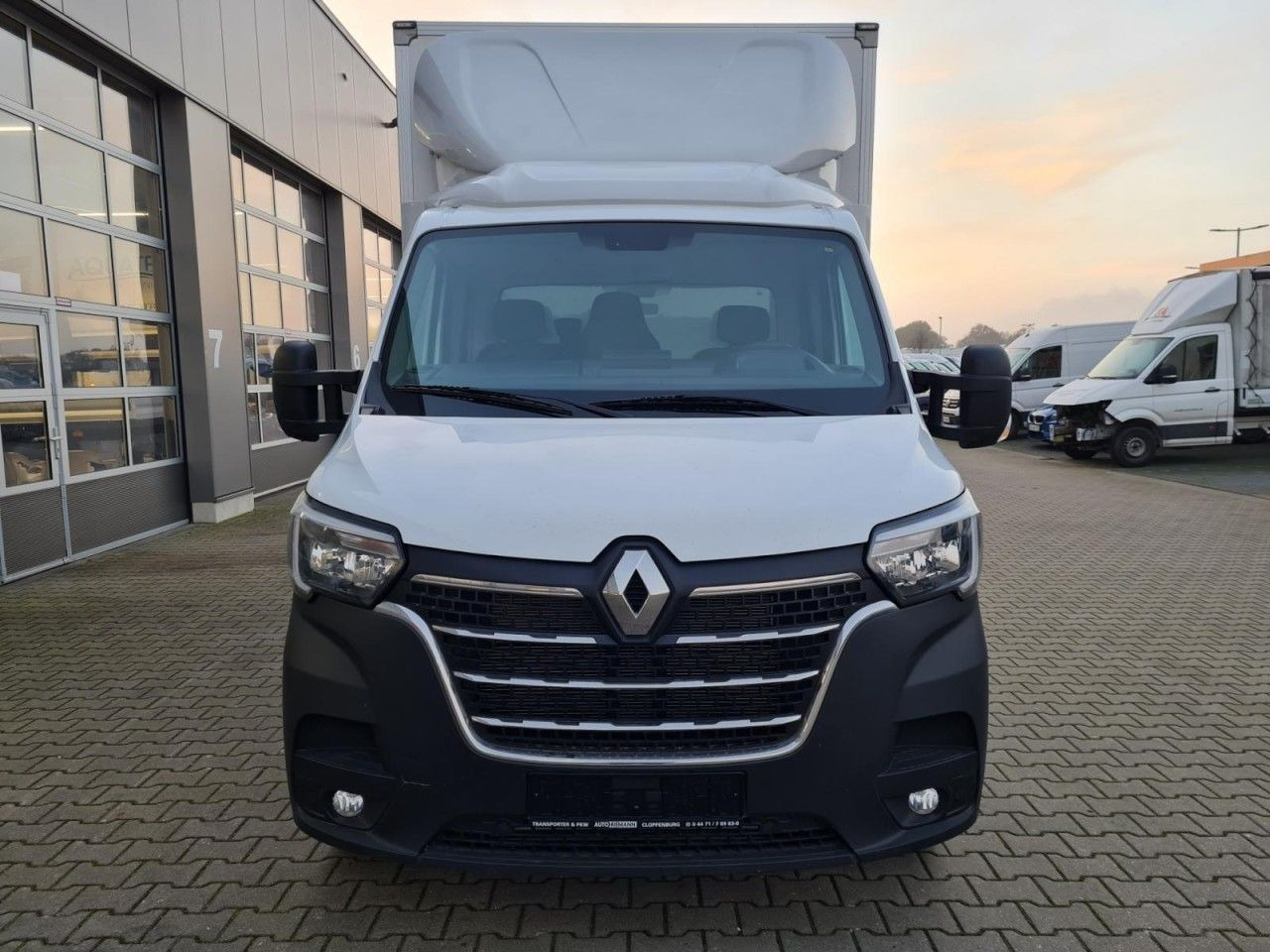 Renault Master 3.5t Möbel Koffer KLIMA LUFTFEDERUNG TEMP - Furgons ar slēgtā virsbūve: foto 2 Renault Master 3.5t Möbel Koffer KLIMA LUFTFEDERUNG TEMP - Furgons ar slēgtā virsbūve: foto 2
