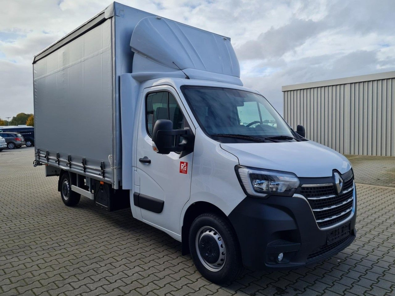 Renault Master 3,5t Pritsche Schiebe Plane ERGO KLIMA TE - Furgons ar tentu: foto 5 Renault Master 3,5t Pritsche Schiebe Plane ERGO KLIMA TE - Furgons ar tentu: foto 5