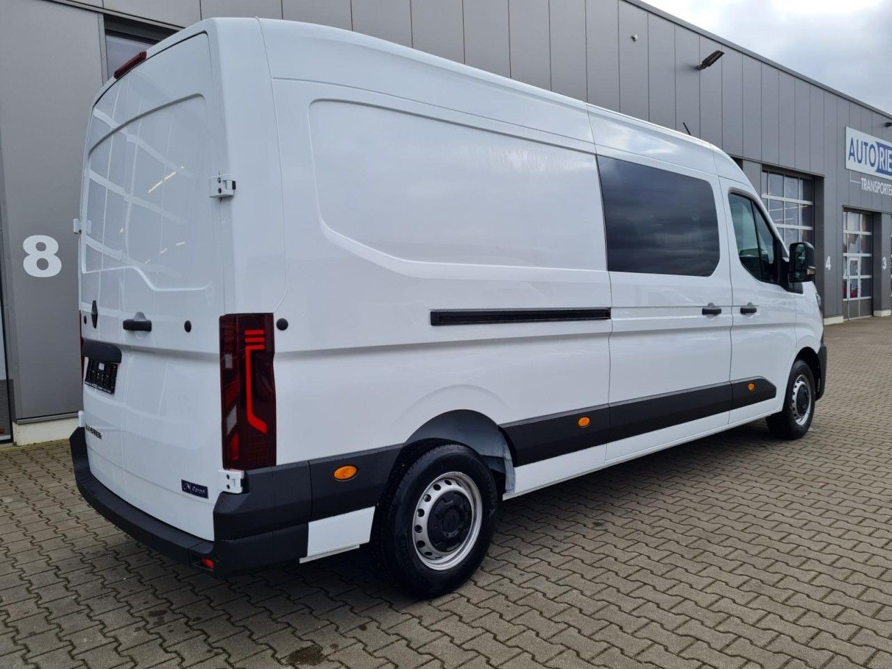 Renault Master 35 Kasten L3 Doka 7-Sitze KLIMA TEMPOMAT - Kravas mikroautobuss, Kravas-pasažieru furgons: foto 4 Renault Master 35 Kasten L3 Doka 7-Sitze KLIMA TEMPOMAT - Kravas mikroautobuss, Kravas-pasažieru furgons: foto 4