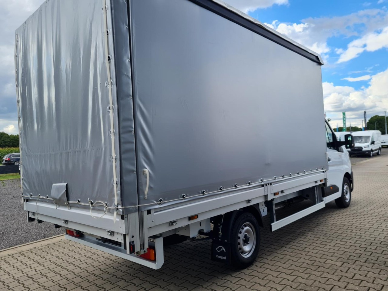 Renault Master 35 Pritsche Schiebe Plane KLIMA TEMPOMAT - Furgons ar tentu: foto 5 Renault Master 35 Pritsche Schiebe Plane KLIMA TEMPOMAT - Furgons ar tentu: foto 5