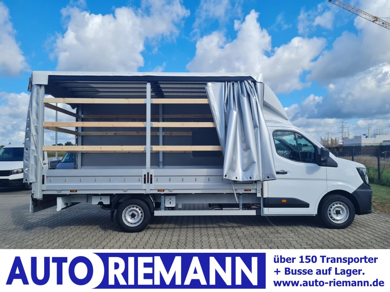 Renault Master 35 Pritsche Schiebe Plane KLIMA TEMPOMAT - Furgons ar tentu: foto 1 Renault Master 35 Pritsche Schiebe Plane KLIMA TEMPOMAT - Furgons ar tentu: foto 1
