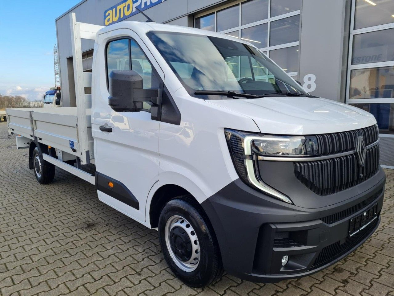 Renault Master New 35 Pritsche lang KLIMA KOMFORT TEMPOM - Automašīna ar kravas platformu: foto 3 Renault Master New 35 Pritsche lang KLIMA KOMFORT TEMPOM - Automašīna ar kravas platformu: foto 3