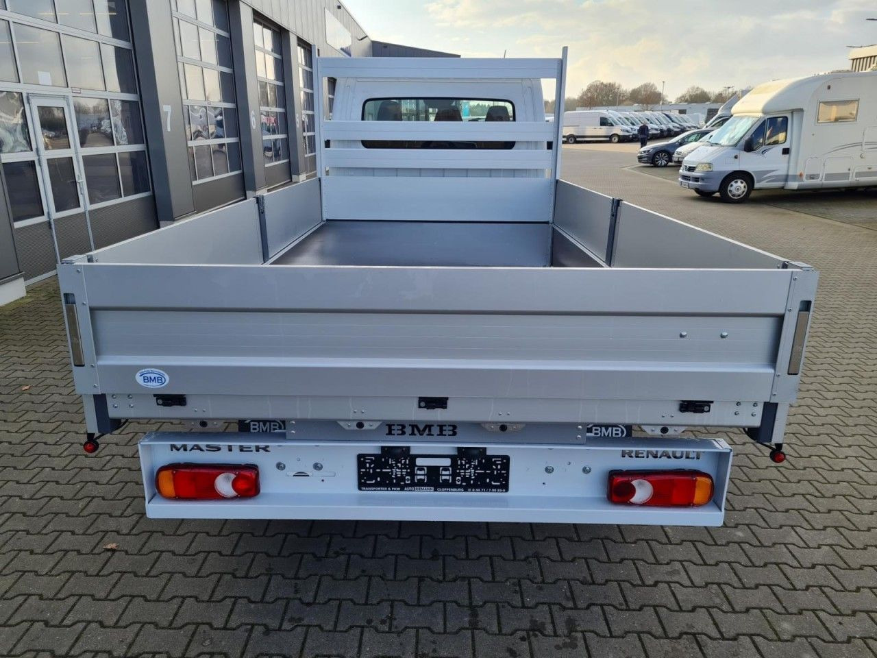 Renault Master New 35 Pritsche lang KLIMA KOMFORT TEMPOM - Automašīna ar kravas platformu: foto 5 Renault Master New 35 Pritsche lang KLIMA KOMFORT TEMPOM - Automašīna ar kravas platformu: foto 5