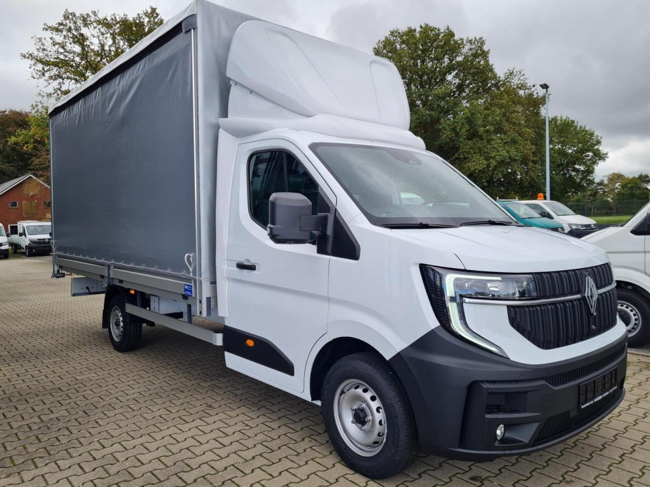 Renault Master Pritsche 2x Schiebe Plane 10 Pal. LUFTFEDERUNG - Furgons ar tentu: foto 4 Renault Master Pritsche 2x Schiebe Plane 10 Pal. LUFTFEDERUNG - Furgons ar tentu: foto 4