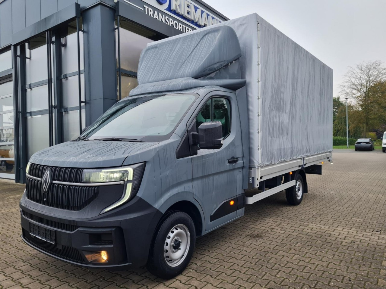 Renault Master Pritsche Schiebe Plane 10 Pal. LUFTFEDERUNG - Furgons ar tentu: foto 2 Renault Master Pritsche Schiebe Plane 10 Pal. LUFTFEDERUNG - Furgons ar tentu: foto 2