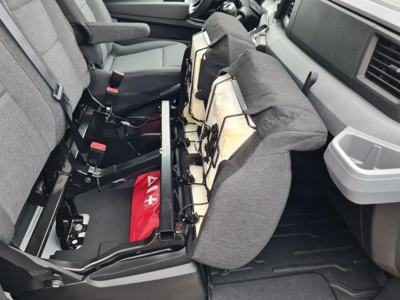 Furgons ar slēgtā virsbūve Renault New Master 35 Möbel Koffer KLIMA LUFTFEDER TEMPO: foto 17