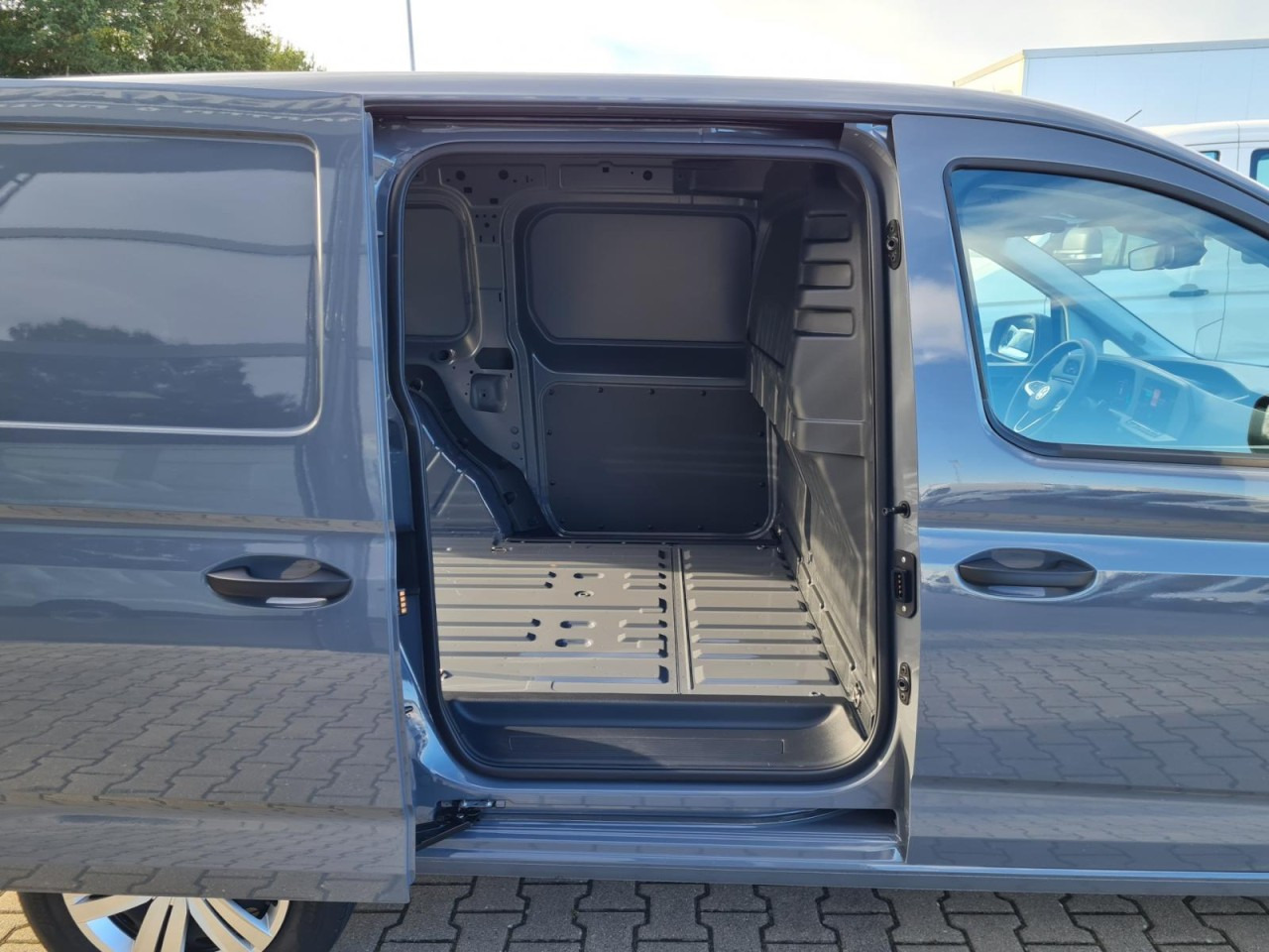 Volkswagen Caddy Kasten Cargo TDI Maxi PDC KLIMA TEMPOMAT - Mazs furgons: foto 5 Volkswagen Caddy Kasten Cargo TDI Maxi PDC KLIMA TEMPOMAT - Mazs furgons: foto 5