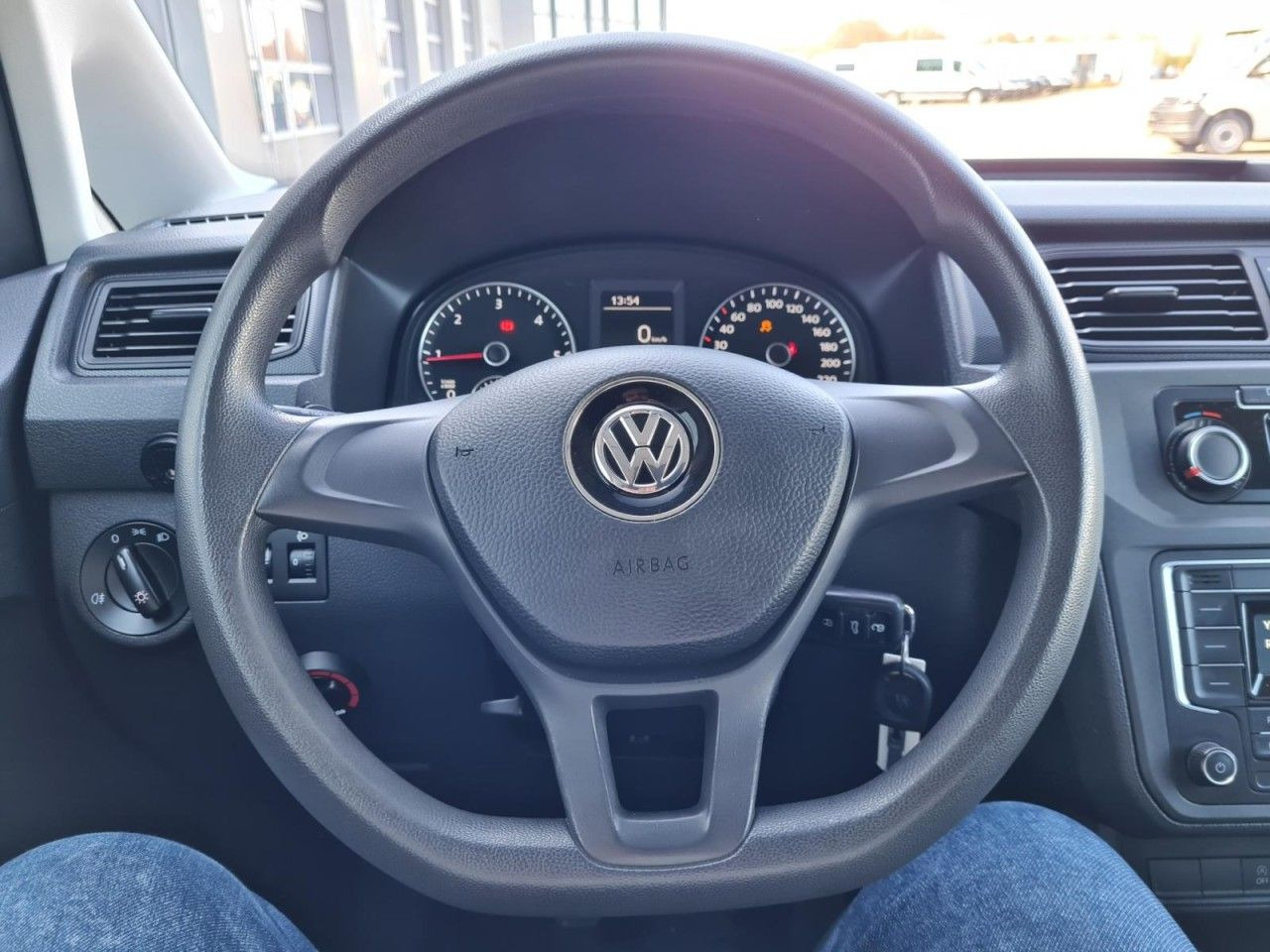 Pasažieru furgons Volkswagen Caddy Kombi 4Motion TDi 5-Sitze KLIMA STHZ TEMPO: foto 10
