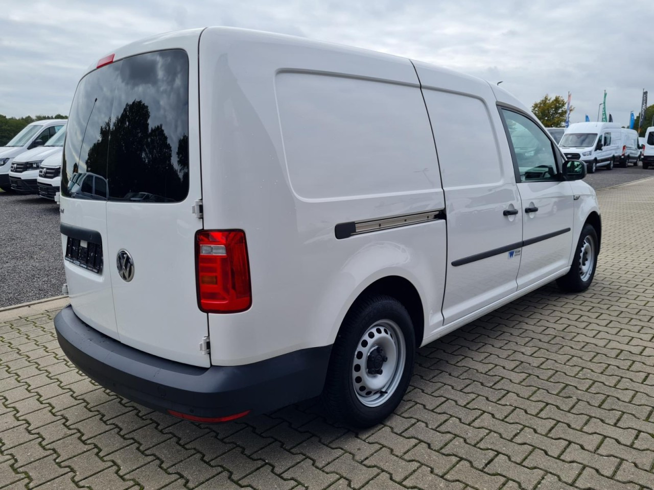 Volkswagen Caddy Kühlkasten Maxi TDI AG Stand-/Fahrkühlung - Komercauto refrižerators: foto 4 Volkswagen Caddy Kühlkasten Maxi TDI AG Stand-/Fahrkühlung - Komercauto refrižerators: foto 4