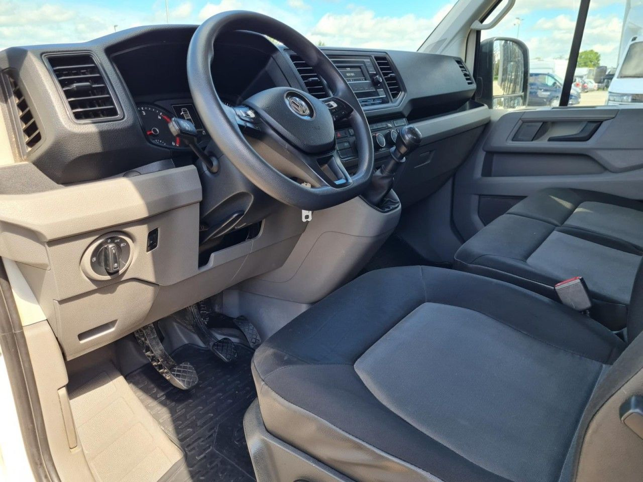 Automašīna ar kravas platformu, Kravas-pasažieru furgons Volkswagen Crafter 35 Doka lang RWD AHK - 3.5to KLIMA TEMPO: foto 9