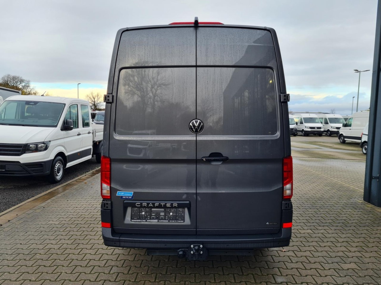 Volkswagen Crafter 35 Kasten MR L3H3 AG 4MOTION AHK LED KAMERA - Kravas mikroautobuss: foto 5 Volkswagen Crafter 35 Kasten MR L3H3 AG 4MOTION AHK LED KAMERA - Kravas mikroautobuss: foto 5