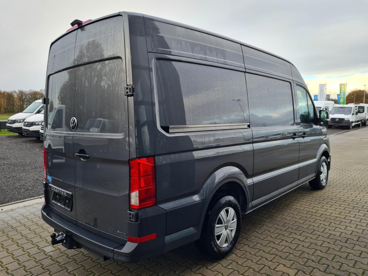 Volkswagen Crafter 35 Kasten MR L3H3 AG 4MOTION AHK LED KAMERA - Kravas mikroautobuss: foto 4 Volkswagen Crafter 35 Kasten MR L3H3 AG 4MOTION AHK LED KAMERA - Kravas mikroautobuss: foto 4