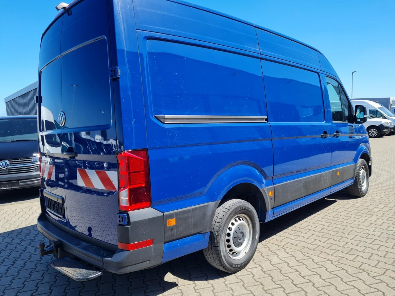 Volkswagen Crafter 35 Kasten MR L3H3 RWD AHK KAMERA NAVI TACHO - Kravas mikroautobuss: foto 4 Volkswagen Crafter 35 Kasten MR L3H3 RWD AHK KAMERA NAVI TACHO - Kravas mikroautobuss: foto 4