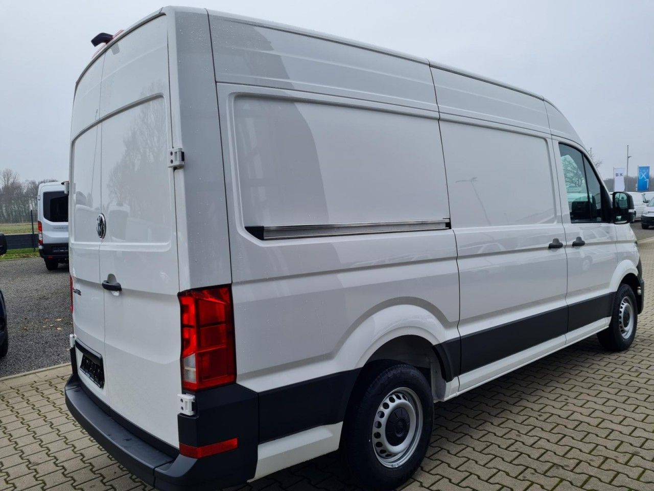 Volkswagen Crafter 35 Kasten MR hoch KLIMA KAMERA NAVI/APP - Kravas mikroautobuss: foto 4 Volkswagen Crafter 35 Kasten MR hoch KLIMA KAMERA NAVI/APP - Kravas mikroautobuss: foto 4