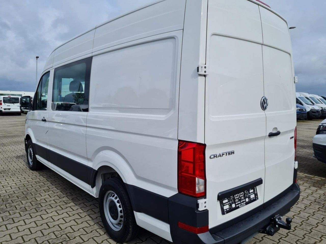 Volkswagen Crafter 35 Kasten PLUS MIXTO DOKA 4motion L3H3 - Kravas mikroautobuss, Kravas-pasažieru furgons: foto 5 Volkswagen Crafter 35 Kasten PLUS MIXTO DOKA 4motion L3H3 - Kravas mikroautobuss, Kravas-pasažieru furgons: foto 5