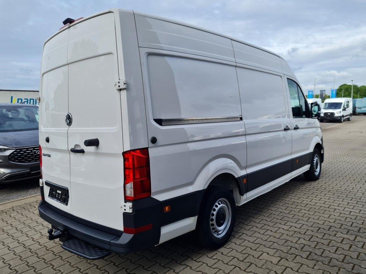 Volkswagen Crafter 35 Kasten TDI MR KLIMA KAMERA AUTOMATIK - Kravas mikroautobuss: foto 4 Volkswagen Crafter 35 Kasten TDI MR KLIMA KAMERA AUTOMATIK - Kravas mikroautobuss: foto 4