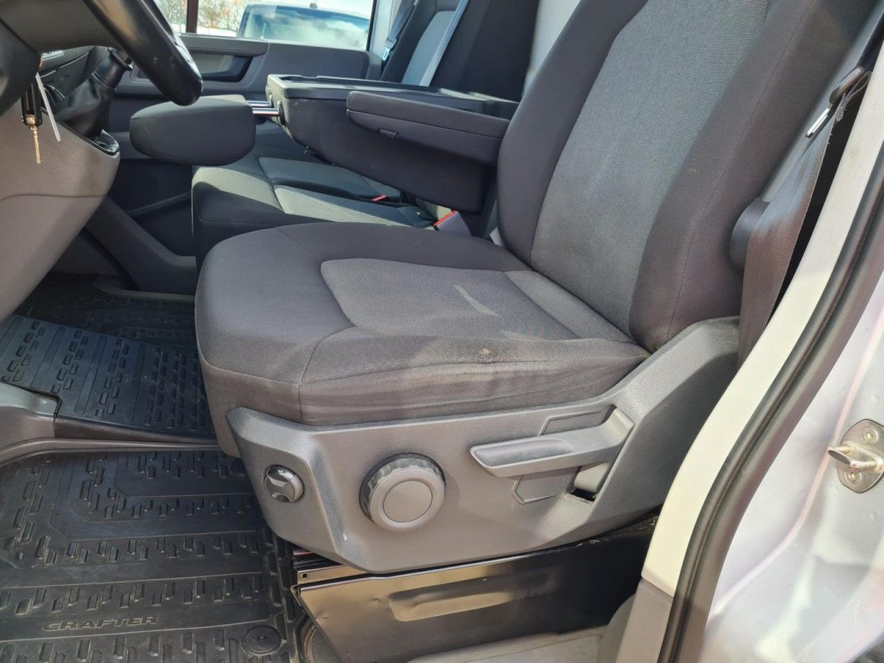 Kravas mikroautobuss Volkswagen Crafter 35 Kasten TDI MR hoch NAVI KLIMA TEMPOMA: foto 23