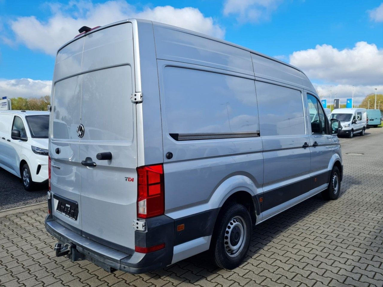 Volkswagen Crafter 35 Kasten TDI MR hoch NAVI KLIMA TEMPOMA - Kravas mikroautobuss: foto 4 Volkswagen Crafter 35 Kasten TDI MR hoch NAVI KLIMA TEMPOMA - Kravas mikroautobuss: foto 4