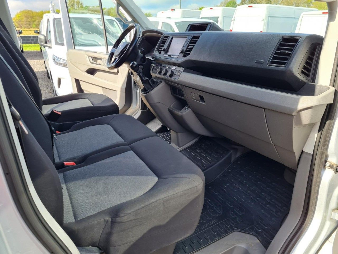 Kravas mikroautobuss Volkswagen Crafter 35 Kasten TDI MR hoch NAVI KLIMA TEMPOMA: foto 15