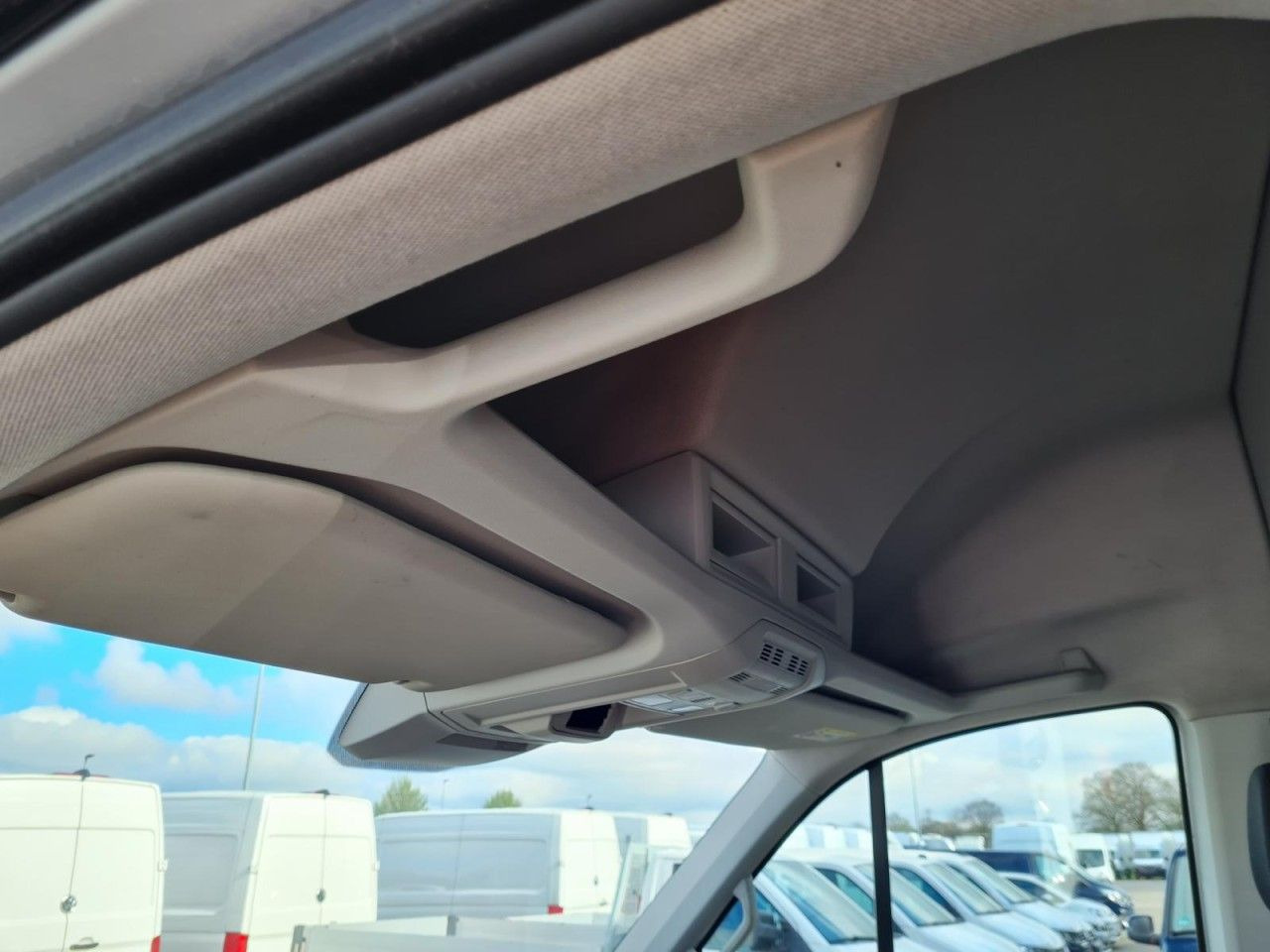 Kravas mikroautobuss Volkswagen Crafter 35 Kasten TDI MR hoch NAVI KLIMA TEMPOMA: foto 18