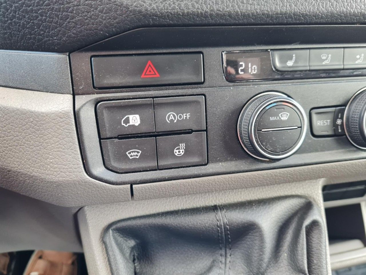 Kravas mikroautobuss Volkswagen Crafter 35 Kasten TDI MR hoch NAVI KLIMA TEMPOMA: foto 24