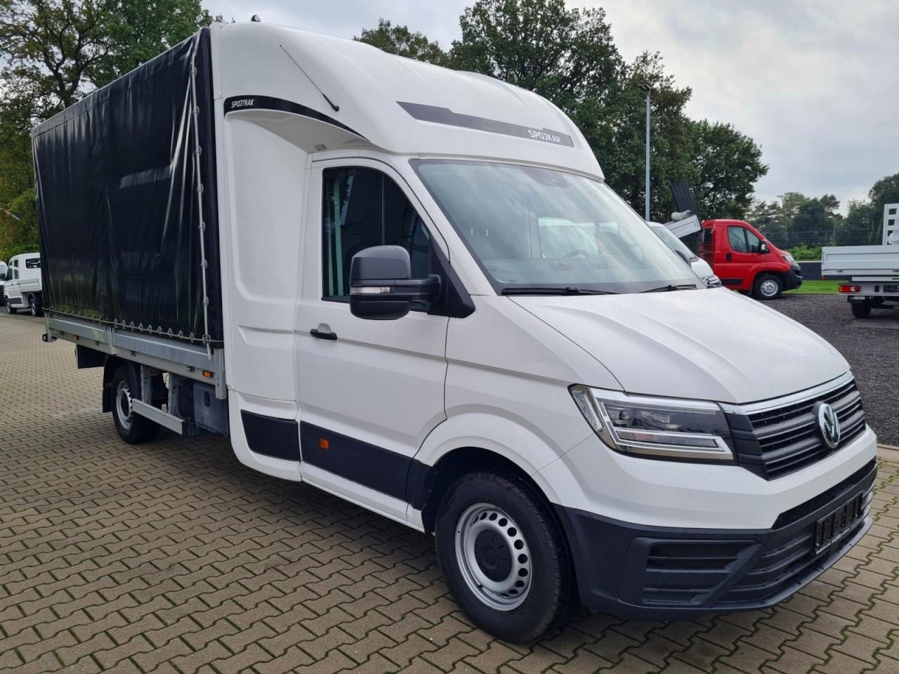Volkswagen Crafter 35 Pritsche Schlafkabine LED TEMPOMAT - Furgons ar tentu: foto 3 Volkswagen Crafter 35 Pritsche Schlafkabine LED TEMPOMAT - Furgons ar tentu: foto 3