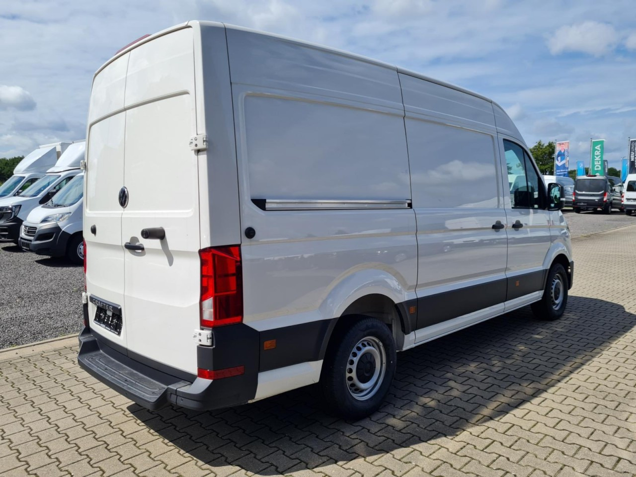 Volkswagen Crafter Kasten MR L3H3 KLIMA KOMFORT PDC TEMPOMAT - Mazs furgons: foto 4 Volkswagen Crafter Kasten MR L3H3 KLIMA KOMFORT PDC TEMPOMAT - Mazs furgons: foto 4