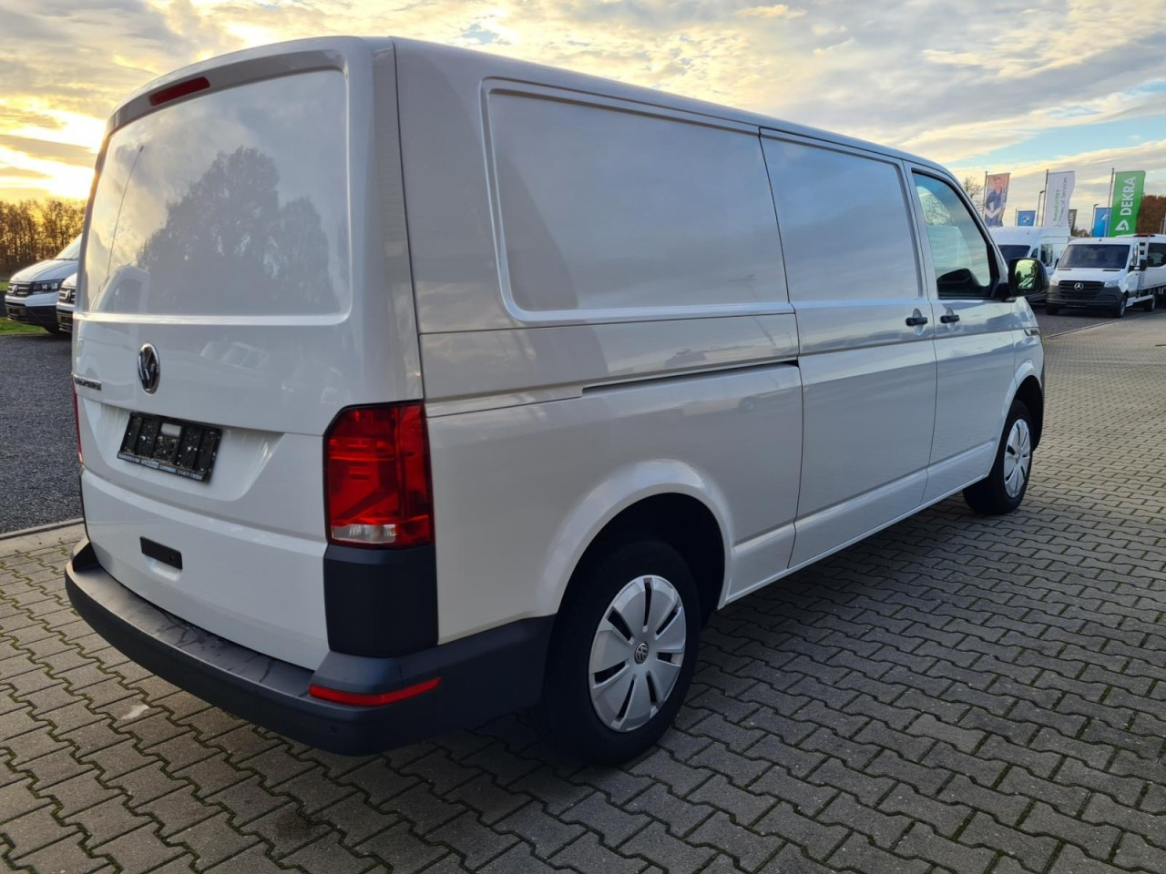 Volkswagen T6.1 Kasten TDI lang L2H1 DSG PDC KLIMA KAMERA - Mazs furgons: foto 4 Volkswagen T6.1 Kasten TDI lang L2H1 DSG PDC KLIMA KAMERA - Mazs furgons: foto 4