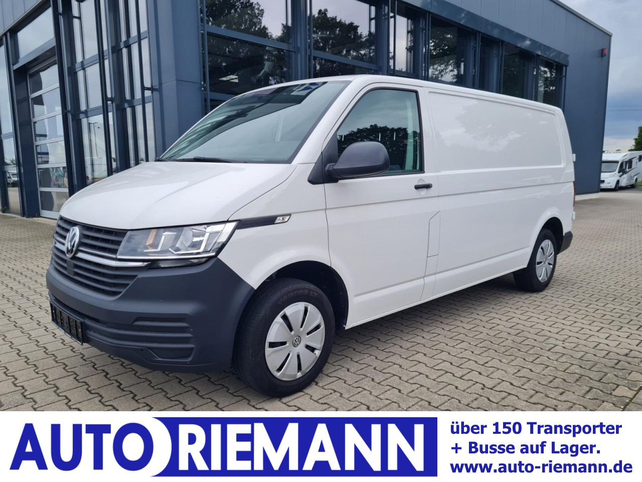 Volkswagen T6.1 Kasten TDi lang Flügeltüren KLIMA Verkleidungen - Mazs furgons: foto 1 Volkswagen T6.1 Kasten TDi lang Flügeltüren KLIMA Verkleidungen - Mazs furgons: foto 1