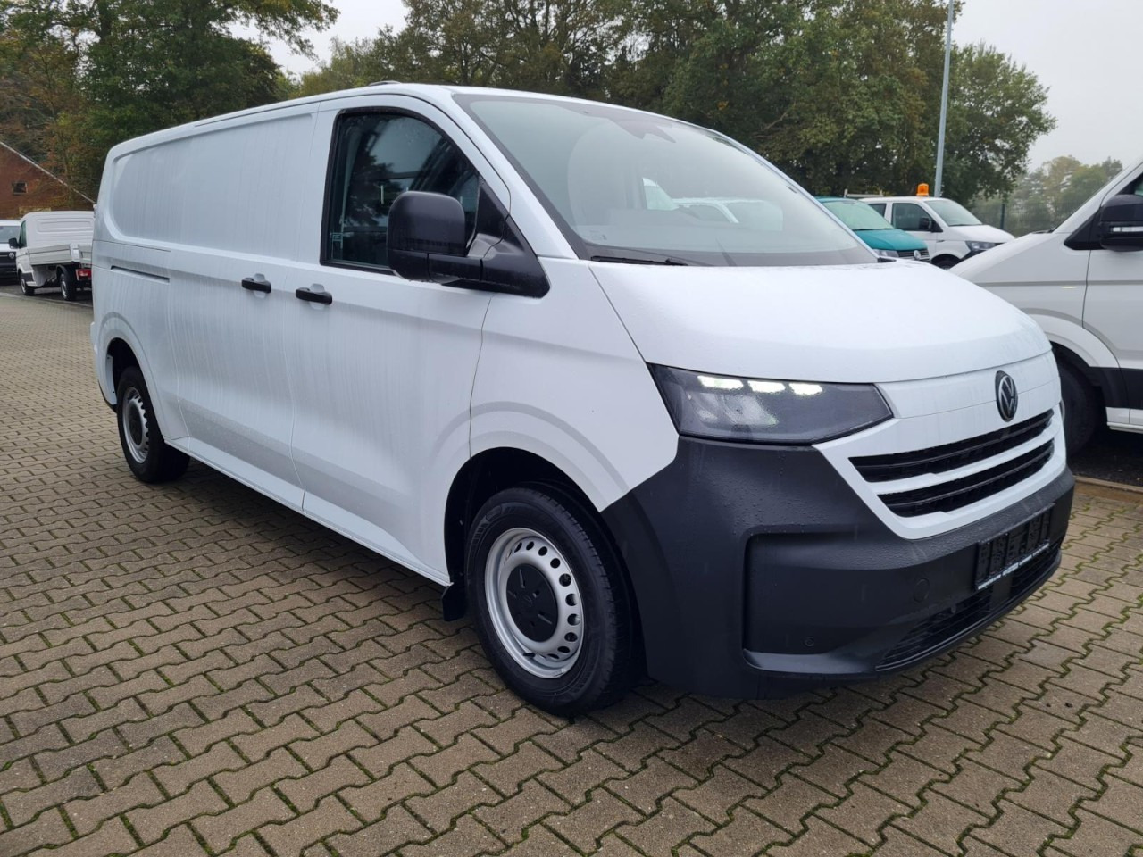 Volkswagen T7 Kasten TDI 4Motion LR L2H1 LED KAMERA TEMPOMAT - Mazs furgons: foto 3 Volkswagen T7 Kasten TDI 4Motion LR L2H1 LED KAMERA TEMPOMAT - Mazs furgons: foto 3
