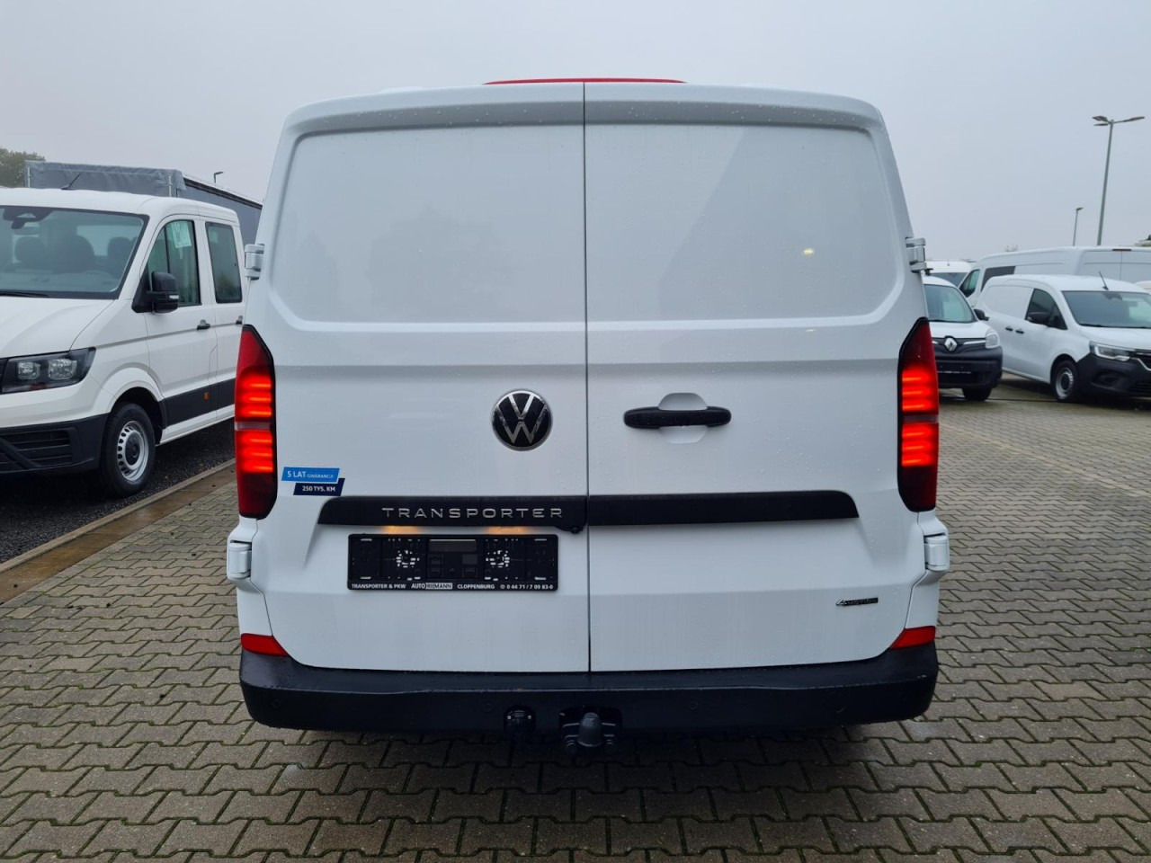 Volkswagen T7 Kasten TDI 4Motion LR L2H1 LED KAMERA TEMPOMAT - Mazs furgons: foto 5 Volkswagen T7 Kasten TDI 4Motion LR L2H1 LED KAMERA TEMPOMAT - Mazs furgons: foto 5