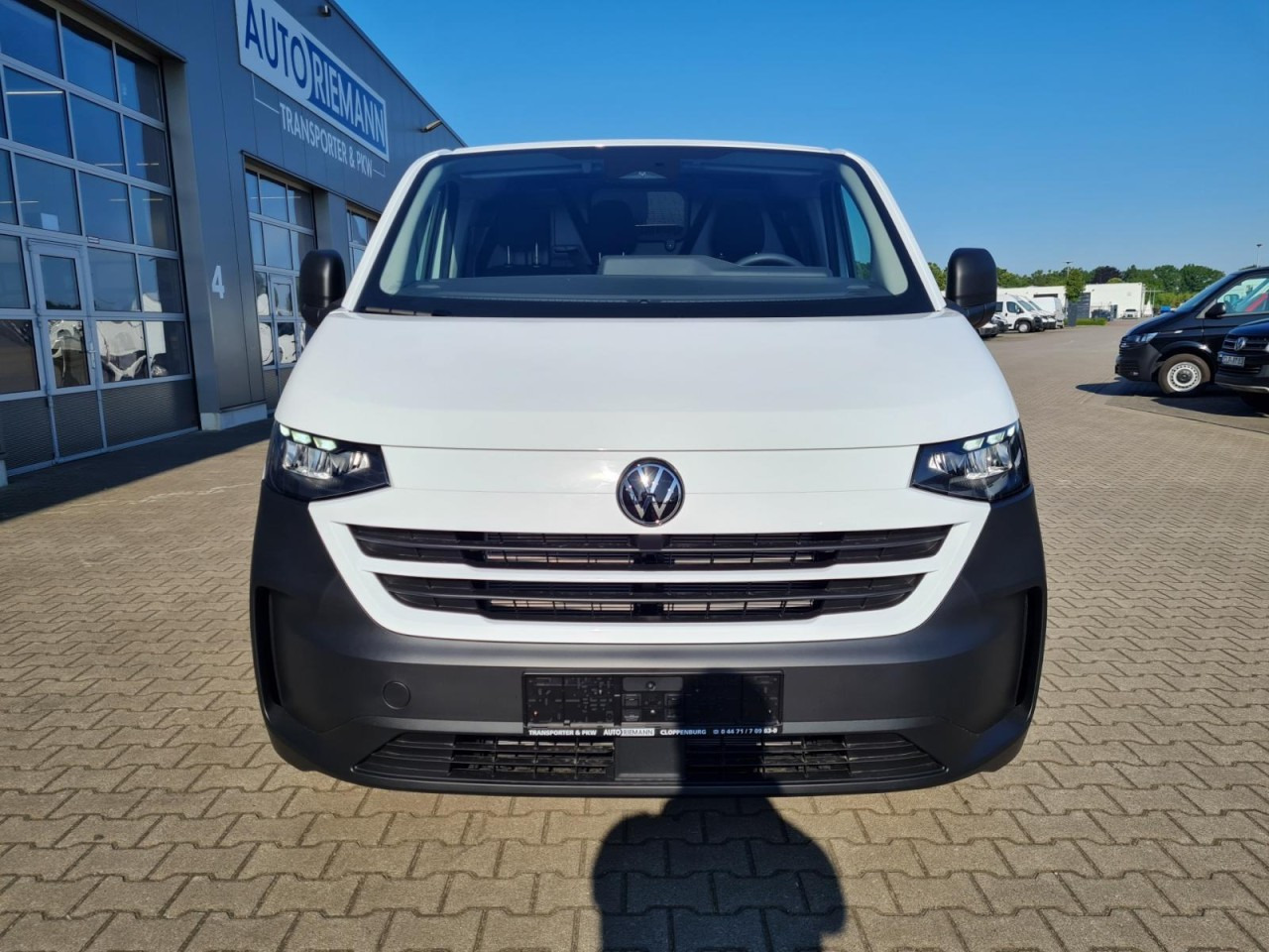 Volkswagen T7 Kasten Tdi KR Heckklappe PDC KLIMA TEMPOMAT - Mazs furgons: foto 2 Volkswagen T7 Kasten Tdi KR Heckklappe PDC KLIMA TEMPOMAT - Mazs furgons: foto 2