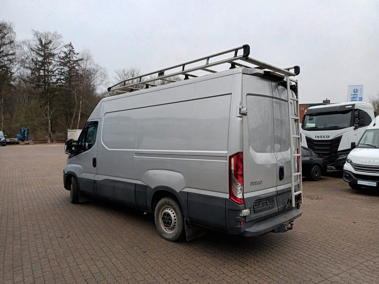 Iveco Daily 35S12V 3520L AHK Dachträger 85 kW (116 ... - Kravas mikroautobuss: foto 2 Iveco Daily 35S12V 3520L AHK Dachträger 85 kW (116 ... - Kravas mikroautobuss: foto 2