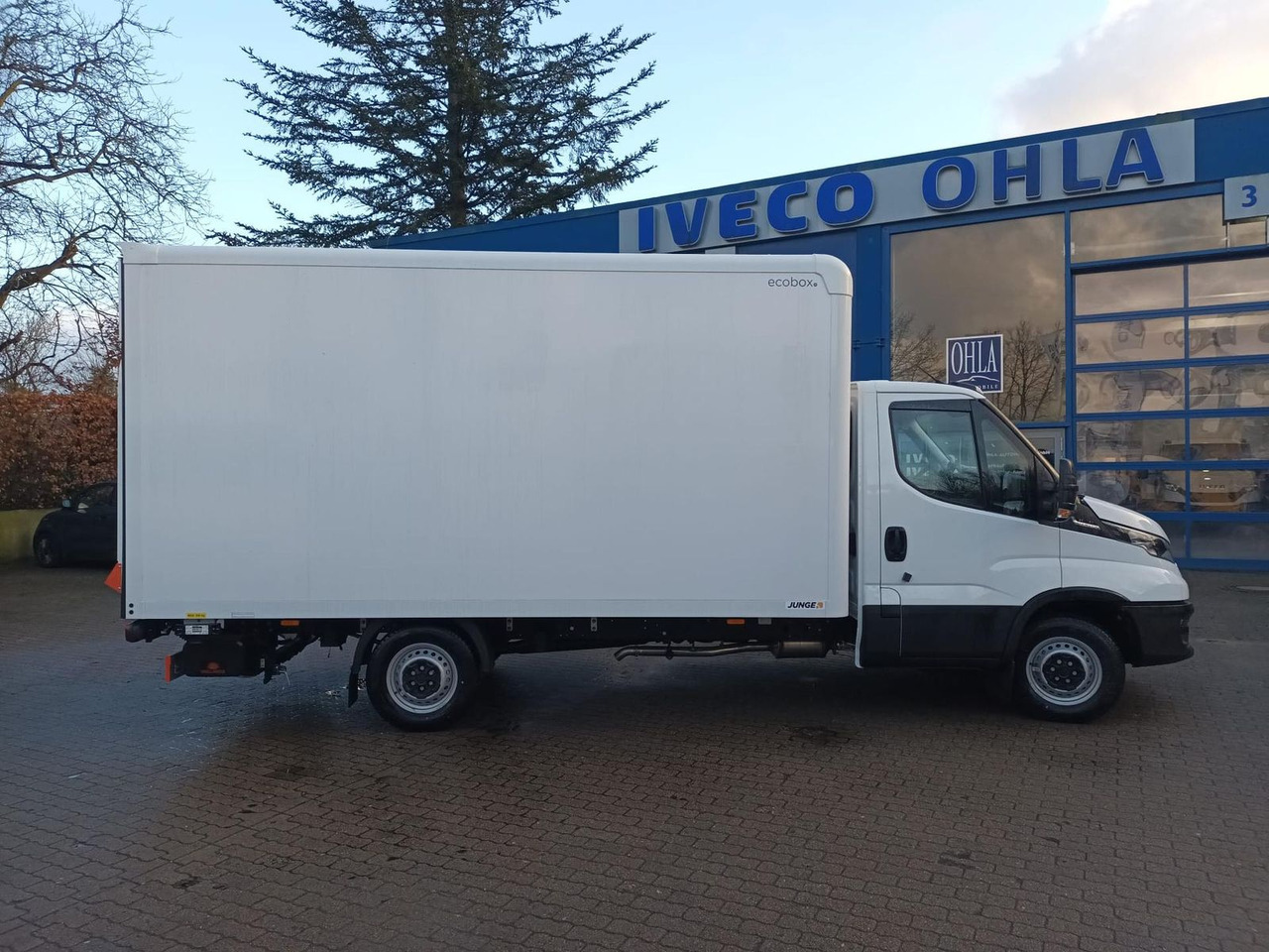 Iveco Daily 35S16HA8 Koffer LBW - ab 0% Finanzieren - Furgons ar slēgtā virsbūve: foto 5 Iveco Daily 35S16HA8 Koffer LBW - ab 0% Finanzieren - Furgons ar slēgtā virsbūve: foto 5