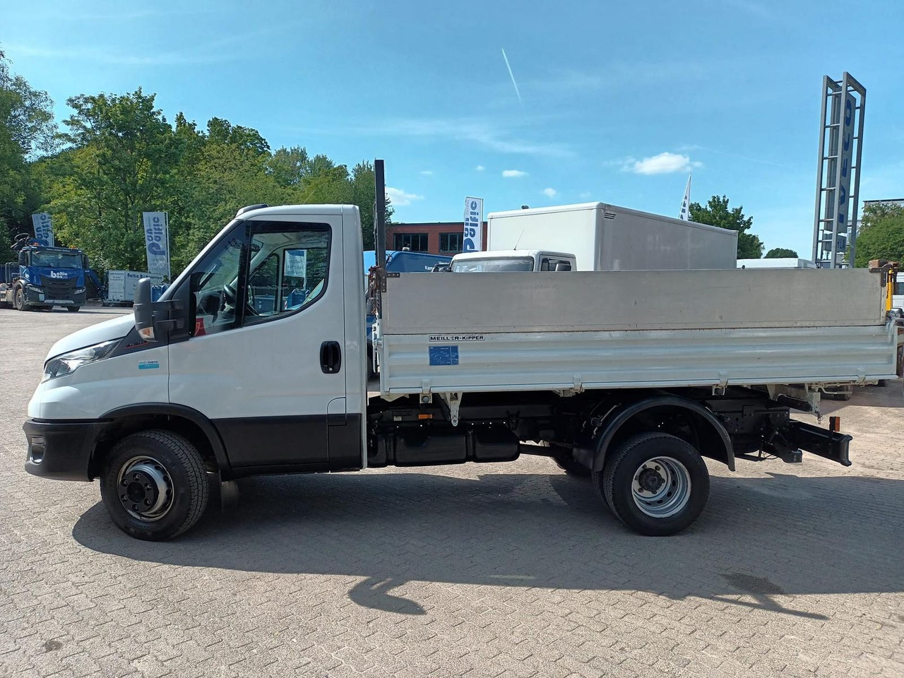 Iveco Daily 70C18H Meiler Kipper Dreiseitenkipper 1... - Komercauto pašizgāzējs: foto 2 Iveco Daily 70C18H Meiler Kipper Dreiseitenkipper 1... - Komercauto pašizgāzējs: foto 2