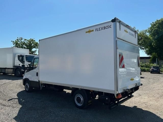 Iveco Daily Koffer 35S16H 3.0 LBW Kamera Spoiler 11... - Furgons ar slēgtā virsbūve: foto 5 Iveco Daily Koffer 35S16H 3.0 LBW Kamera Spoiler 11... - Furgons ar slēgtā virsbūve: foto 5