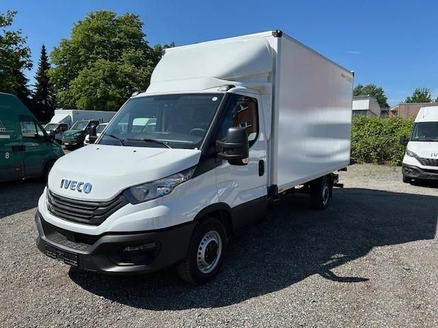 Iveco Daily Koffer 35S16H 3.0 LBW Kamera Spoiler 11... - Furgons ar slēgtā virsbūve: foto 3 Iveco Daily Koffer 35S16H 3.0 LBW Kamera Spoiler 11... - Furgons ar slēgtā virsbūve: foto 3