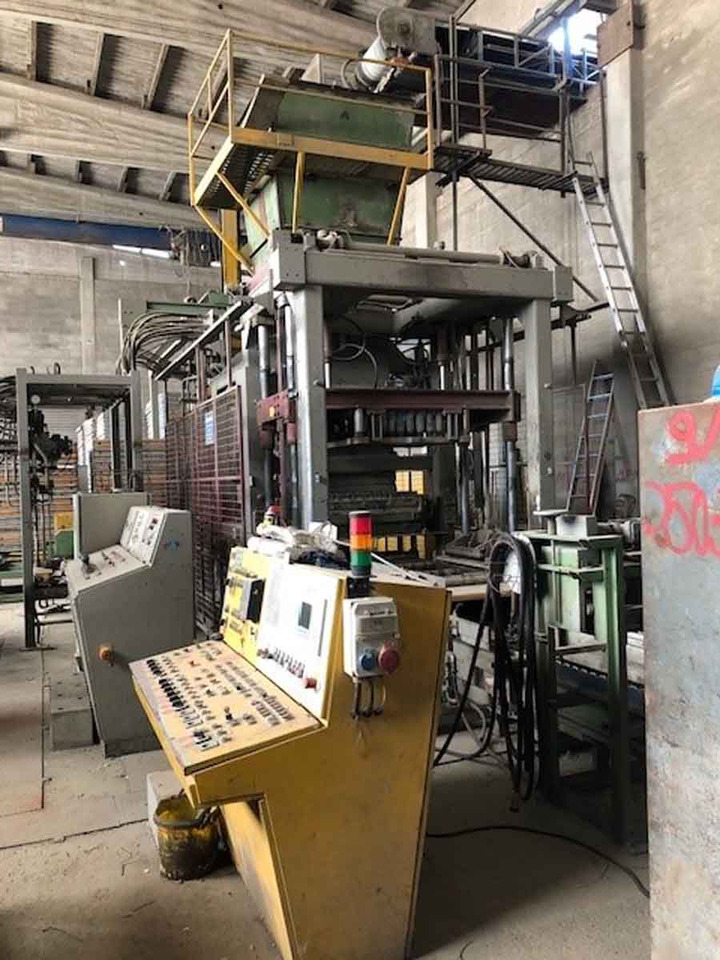 Henke Variant – Brick Manufacturing Plant / Steinfertigungsanlage - Vibropress: foto 2 Henke Variant – Brick Manufacturing Plant / Steinfertigungsanlage - Vibropress: foto 2