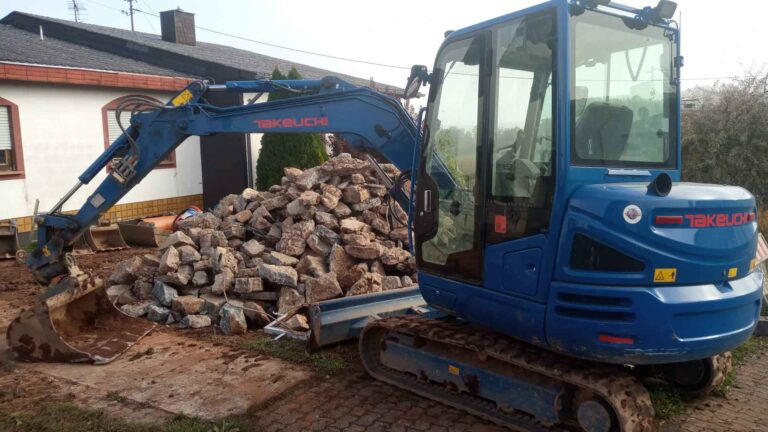 Takeuchi TB240 – mini excavator / Minibagger - Ekskavators: foto 1 Takeuchi TB240 – mini excavator / Minibagger - Ekskavators: foto 1