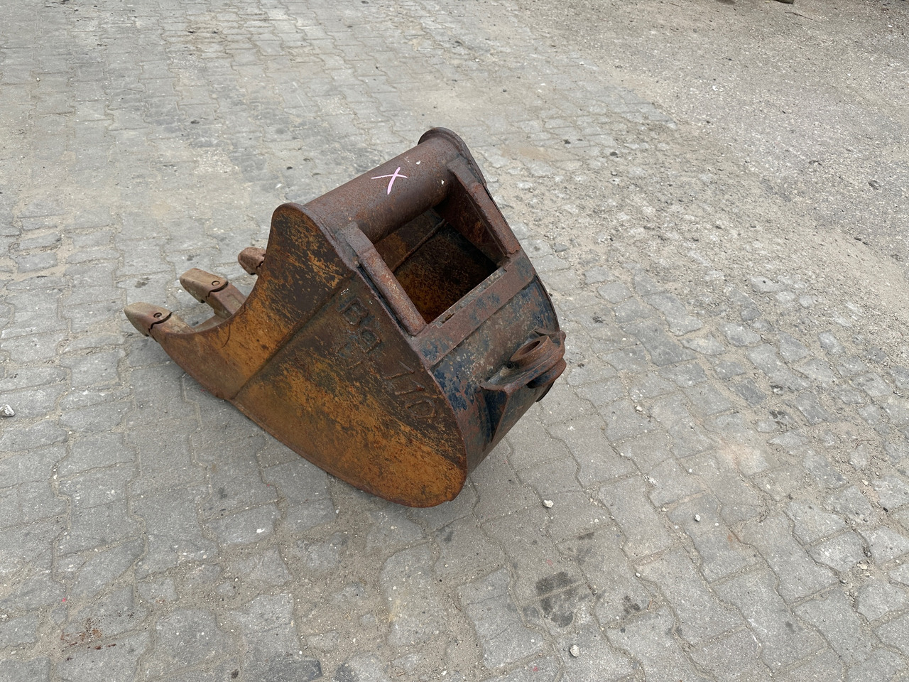 Baggerlöffel Mantovanibenne 40 cm - Ekskavatora kauss - Celtniecības tehnika: foto 4 Baggerlöffel Mantovanibenne 40 cm - Ekskavatora kauss - Celtniecības tehnika: foto 4