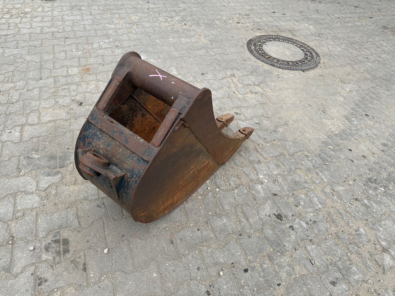 Baggerlöffel Mantovanibenne 40 cm - Ekskavatora kauss - Celtniecības tehnika: foto 3 Baggerlöffel Mantovanibenne 40 cm - Ekskavatora kauss - Celtniecības tehnika: foto 3
