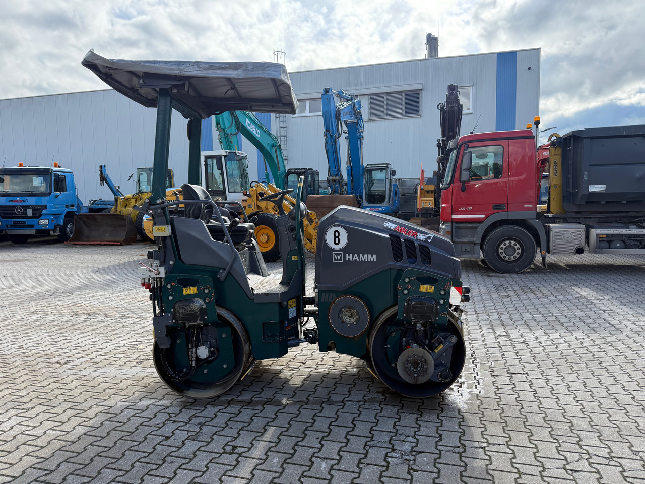Ceļu veltnis Hamm HD12 VV Tandemwalze mit Dach: foto 6