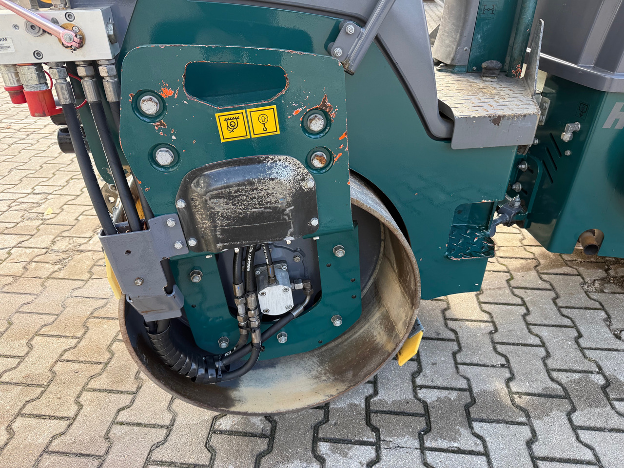 Ceļu veltnis Hamm HD12 VV Tandemwalze mit Dach: foto 8