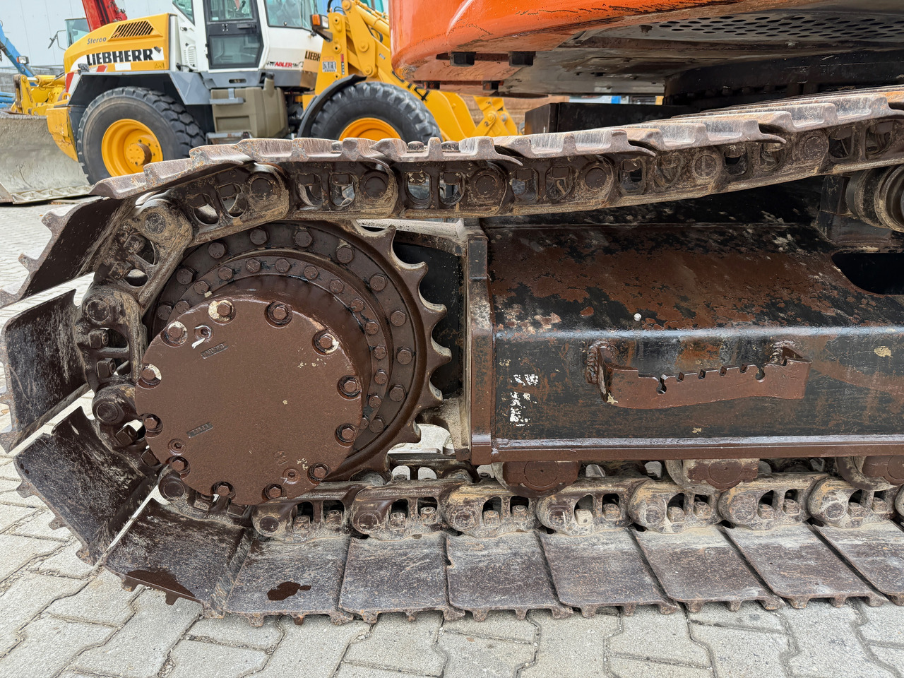 Ekskavators Hitachi ZX225 USLC-5B Kurzheck Kettenbagger: foto 11