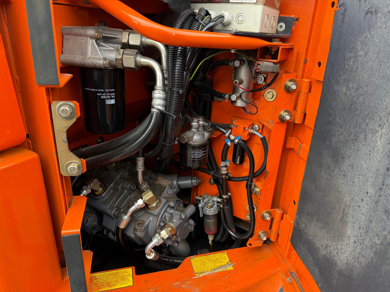 Ekskavators Hitachi ZX85 US-3 Kompaktbagger SW: foto 11